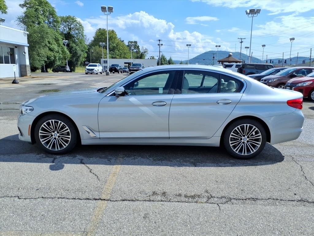 Used 2019 BMW 530i w/ Convenience Package RWD image 7