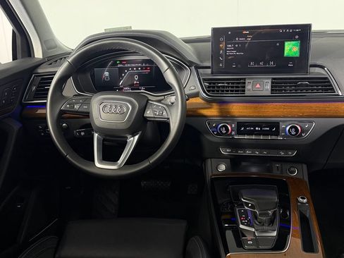 Used 2023 Audi Q5 2.0T Prestige w/ Prestige Package AWD/4WD image 16