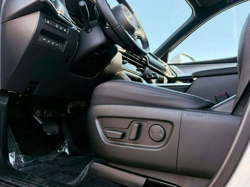 Used 2024 MAZDA CX-90 Plug-In Hybrid w/ Premium Plus image 16