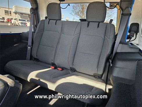 Used 2024 Jeep Wrangler Rubicon w/ Technology Group image 10