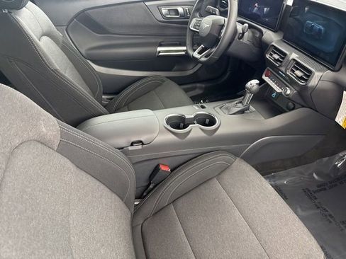 Used 2026 Ford Mustang Coupe RWD image 22