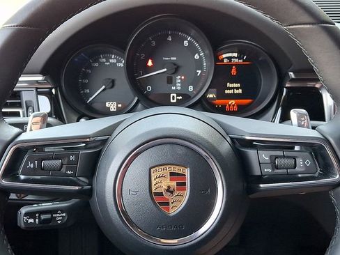 Used 2026 Porsche Macan AWD/4WD image 24