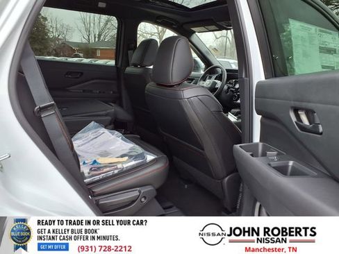 New 2026 Nissan Pathfinder Rock Creek w/ Rock Creek Premium Package AWD/4WD image 19