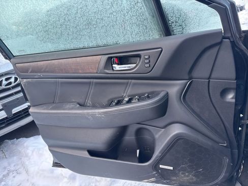 Used 2018 Subaru Outback 2.5i Limited image 9