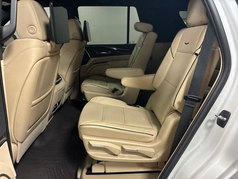 Certified 2024 Cadillac Escalade Premium Luxury w/ Performance Package AWD/4WD image 25