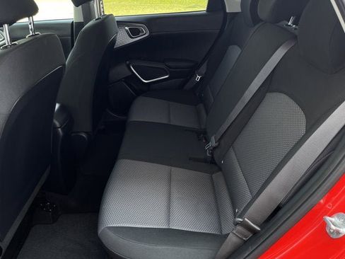 Used 2022 Kia Soul LX FWD image 27