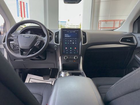 Certified 2022 Ford Edge SE w/ Black Appearance Package AWD/4WD image 27
