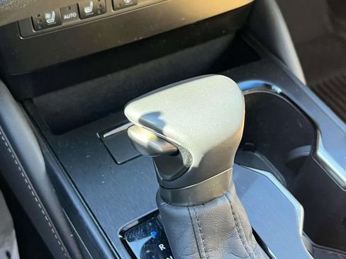 Used 2025 Lexus ES 350 w/ Premium Package image 32