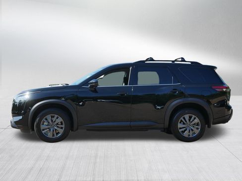 Certified 2025 Nissan Pathfinder SV AWD/4WD image 4