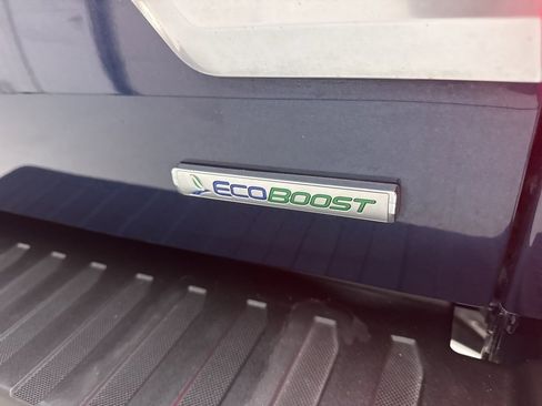 Used 2018 Ford F150 Platinum w/ Equipment Group 701A Luxury image 15