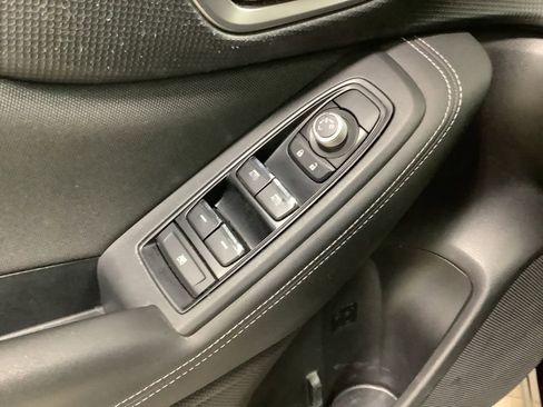 Used 2020 Subaru Forester Premium image 14