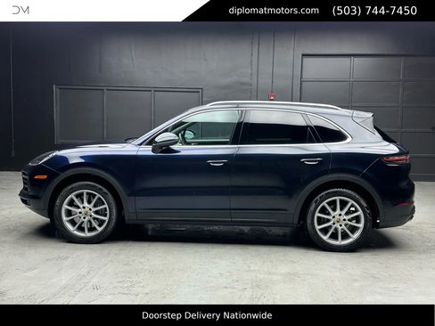 Used 2021 Porsche Cayenne image 3