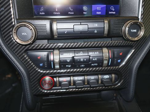 Used 2020 Ford Mustang Shelby GT350 w/ Technology Package image 33