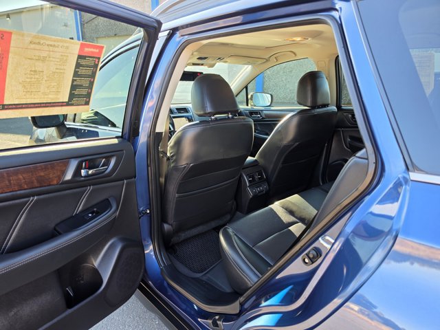 Used 2019 Subaru Outback 2.5i Limited AWD/4WD image 16