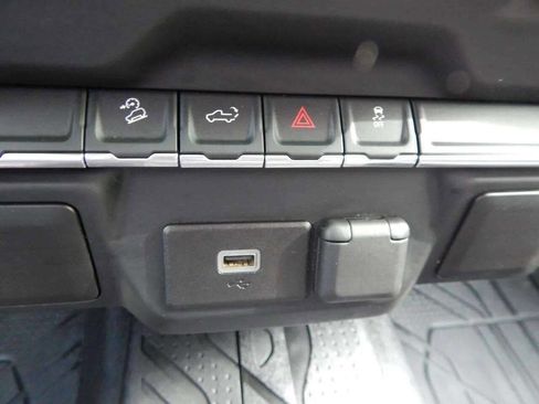 Used 2019 Chevrolet Silverado 1500 Custom Trail Boss w/ Custom Convenience Package image 45