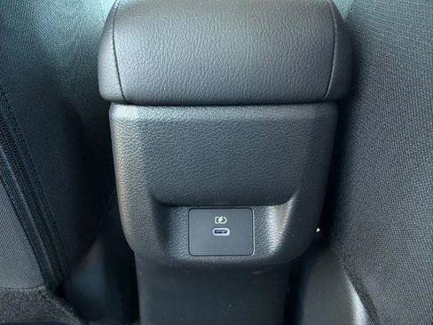 New 2025 Nissan Versa SR w/ Trunk Package image 12