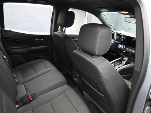 Used 2025 Chevrolet Colorado LT RWD image 45