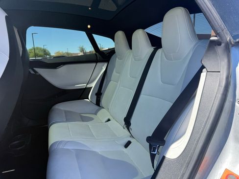 Used 2018 Tesla Model S 100D image 9