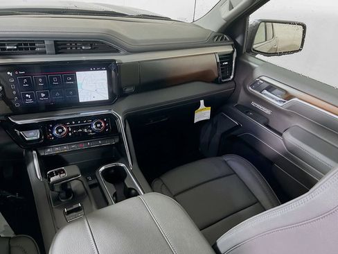 Used 2025 GMC Sierra 1500 Denali image 21