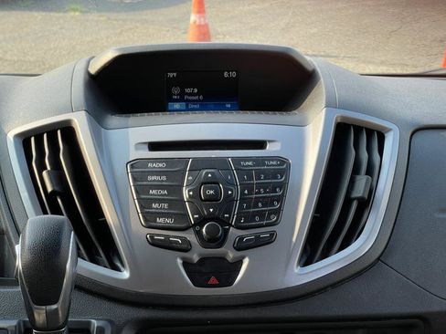 Used 2018 Ford Transit 350 XLT RWD image 19