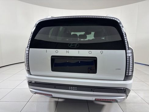 New 2026 Hyundai Ioniq 9 SEL image 4