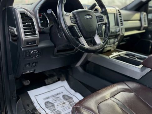 Used 2017 Ford F250 Platinum w/ Platinum Ultimate Package image 10