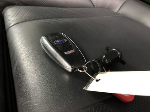 Used 2021 Subaru Ascent Limited w/ Technology Package image 31