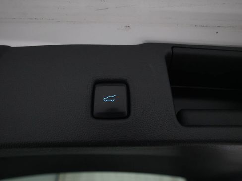 Used 2021 Ford Escape Titanium AWD/4WD image 15