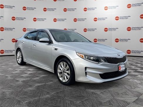 Used 2018 Kia Optima EX w/ Premium Package image 7
