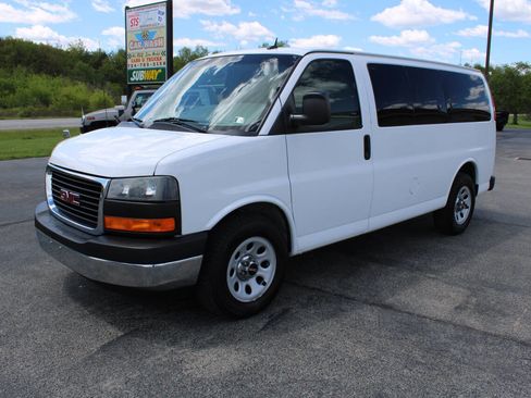 Used 2014 GMC Savana 1500 LT w/ LT Preferred Equipment Group RWD image 1