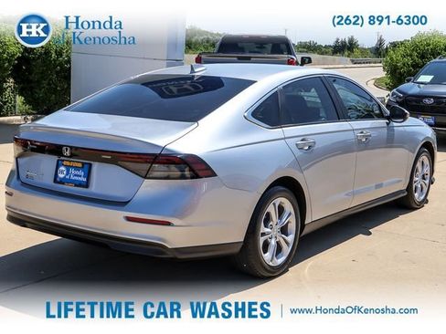 Used 2025 Honda Accord LX image 5