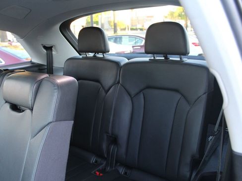 Used 2017 Audi Q7 3.0T Premium Plus image 26