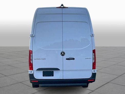 New 2025 Mercedes-Benz Sprinter 2500 image 4