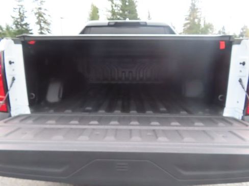 Used 2025 Chevrolet Silverado EV W/T AWD/4WD image 8