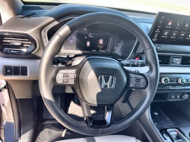 Used 2026 Honda Pilot EX-L image 17