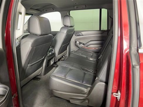 Used 2019 GMC Yukon XL SLT image 17