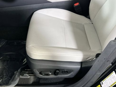 Used 2023 Lexus RX 350 Premium w/ Accessory Package image 18