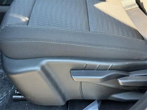 Used 2025 Chevrolet Equinox LT image 19