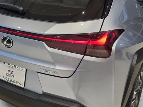 New 2026 Lexus UX 300h FWD image 30
