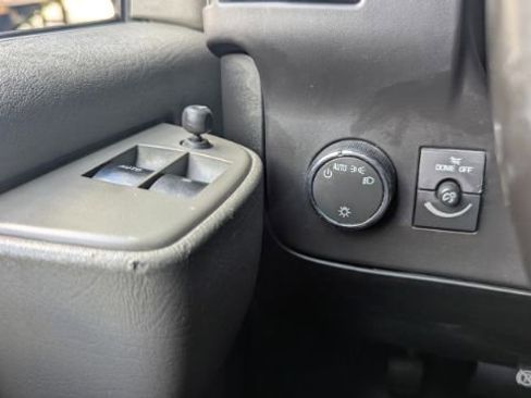 Used 2022 Chevrolet Express 2500 RWD 2500 Regular Wheelbase WT w/ Driver Convenience Package image 31