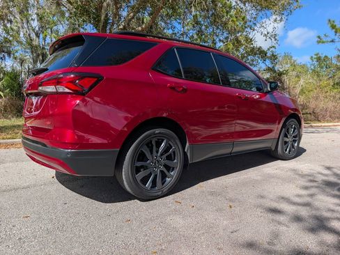 Used 2022 Chevrolet Equinox RS w/ RS Leather Package image 9