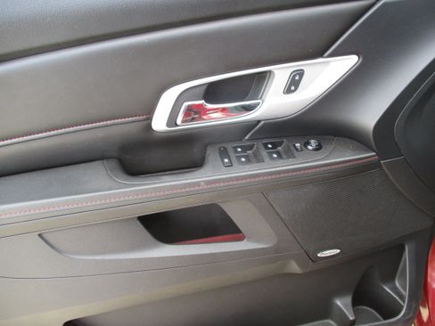 Used 2013 GMC Terrain SLT AWD/4WD image 14