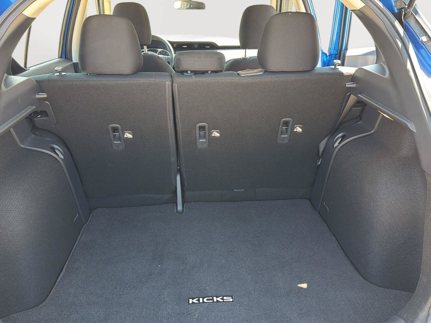 Used 2025 Nissan Kicks Play S FWD image 13