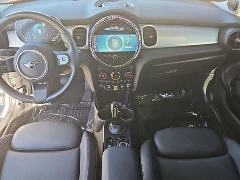 Used 2024 MINI Cooper SE image 18