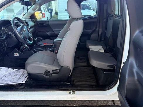 Used 2016 Toyota Tacoma SR w/ SR Convenience Package AWD/4WD image 15