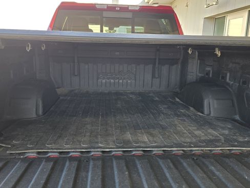 Used 2019 Chevrolet Silverado 1500 High Country w/ Technology Package image 31