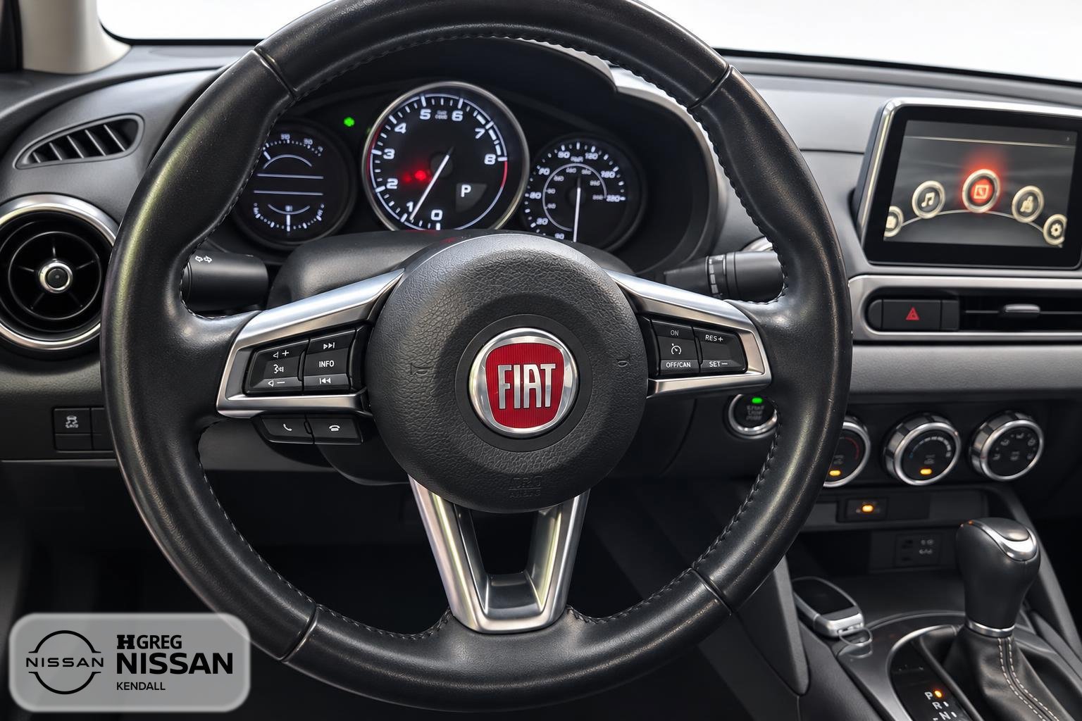 Used 2017 FIAT 124 Spider RWD image 9