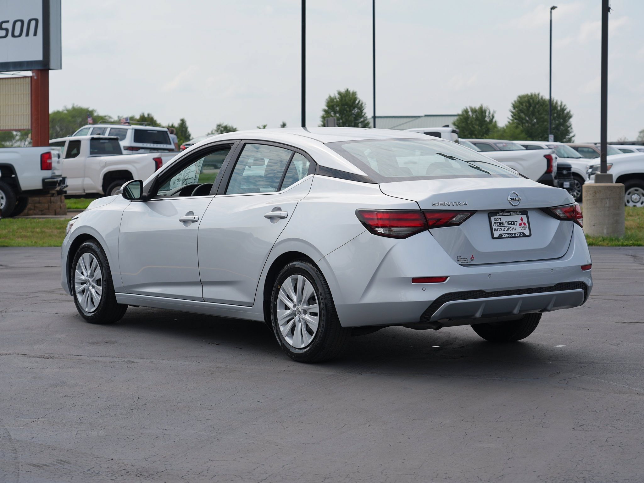 Used 2021 Nissan Sentra S FWD image 6