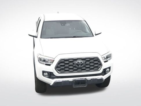 Used 2020 Toyota Tacoma TRD Off-Road image 24