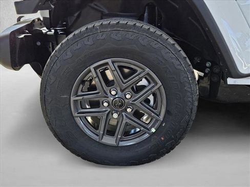 New 2026 Jeep Gladiator Sport image 10